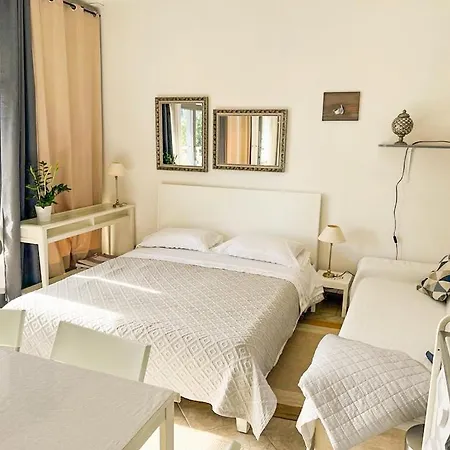 Bezo Apartment Split